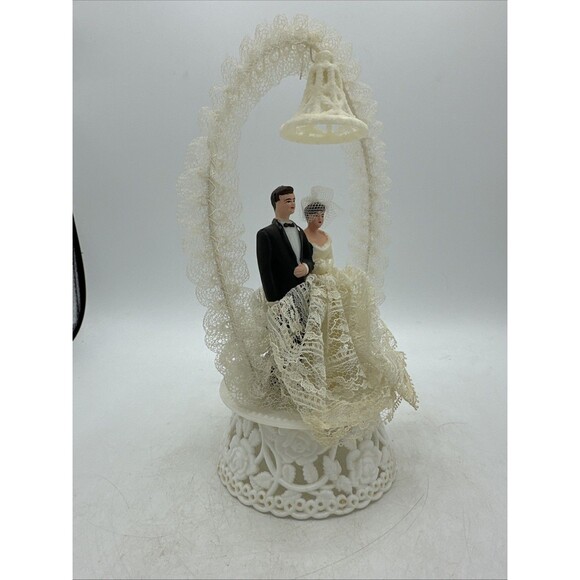Wedding Cake Topper Bride Groom Lace Bell 1950s Vintage - Picture 13 of 16